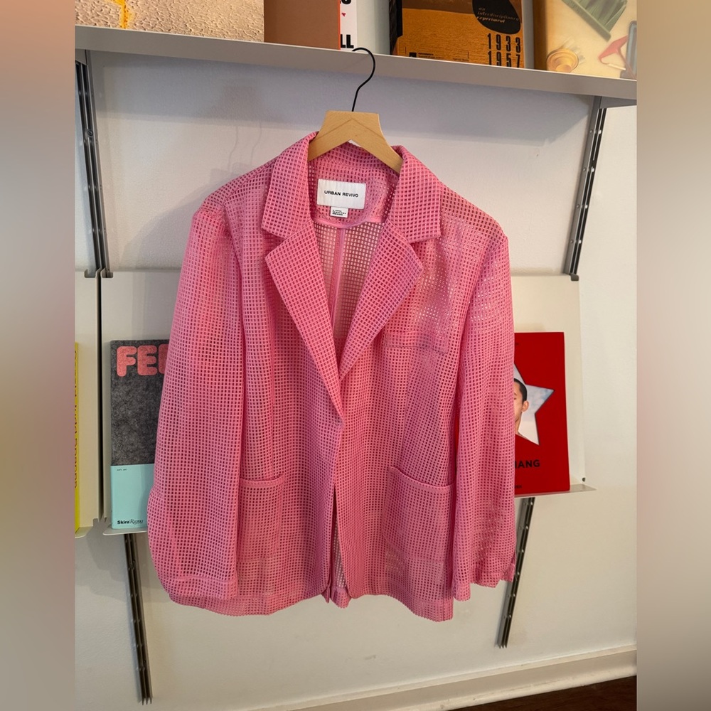 Urban Revivo, Pink mesh grid blazer, Size US 6.